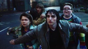 넷플릭스 간판작 ‘기묘한 이야기’ 10년만에 피날레