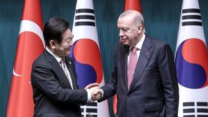 “韓-튀르키예, K2 흑표 기반 알타이 전차처럼 방산협력 강화”