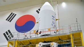 누리호 4호기, 비 예보로 발사대 이송 지연…27일 발사는 그대로