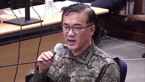 가수 김호중, 계엄군에 체포될뻔 했다…무슨 일?