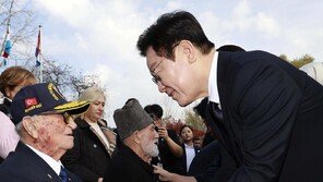 튀르키예 한국전 참전용사 만난 이재명 대통령 ‘감사합니다’[청계천 옆 사진관]