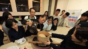 민속주 명인의 솜씨에 눈 못 떼겠네