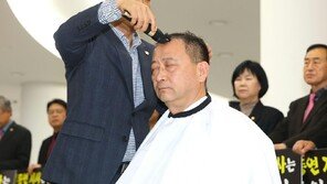 ‘성희롱 파문’ 경기도의회-경기도, 극한 대립 7일째 파행…준예산 가나?