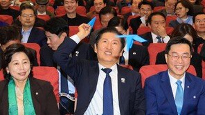 ‘정청래 룰’ 연임용 의심에… 김민석 당대표 차출론 떠올라