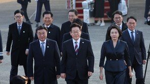 李, 이화영 재판 검사 집단퇴정에 “엄정 감찰하라”