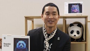 “돈보다 동물보호… WWF 달력에 작품 기부”