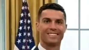 ‘팔꿈치 가격 퇴장’ 호날두, 월드컵 출전 면죄부