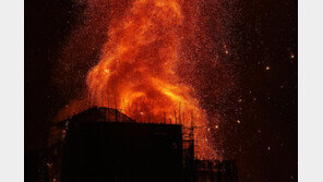 홍콩 아파트 화재 27시간만에 불길 통제…최소 55명 사망