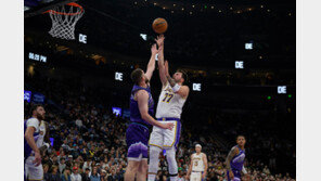 충격 트레이드 후 14kg 감량한 ‘슬로베니아 특급’ 돈치치, 첫 우승 향해서 거침없이 질주