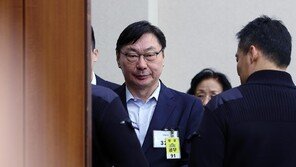 與 “이화영 재판 검사 퇴정 용납못해” 野 “공범위해 검사 공격”