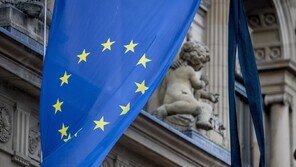 벨기에 “러, 합법적으로 자산 상환 요구할것…우크라 지원 EU부담으로”