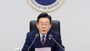 李대통령 “국정원이 바로 서면 국가 얼마나 나아지는지 보여달라”