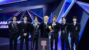 엄숙한 홍콩 ‘2025 마마 어워즈’…첫날 엔하이픈·로제 대상