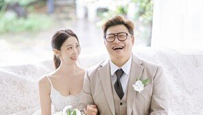 ‘결혼식 D-1’ 원진서, 웨딩화보 공개 “윤정수 내 인생에 가장 큰 기적이자 축복”