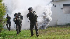 국힘, 계엄버스 탑승 육군 법무실장 강등에 “비상식 판 치는 李정부”