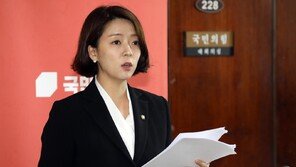 배현진 “천박한 김건희, 그 남편의 처참한 계엄…결별해야”