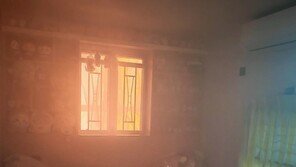 “연기 속 1시간의 공포”…홍콩 화재 생존자가 전한 절망