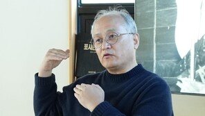 “스승 빈곤의 시대, 참어른 얼굴 보여주고 싶었죠”