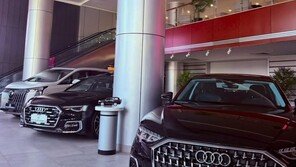 ‘BMW’·‘아우디’ 진열된 평양 자동차 전시장…고급 외제차 누가 탈까