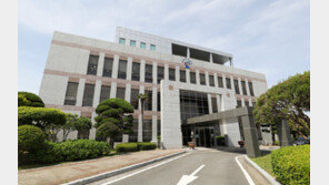 폭행 피해 도망치다 3층서 추락한 여성…동거남 징역 3년