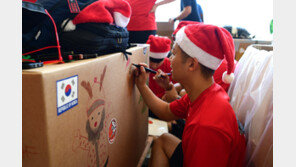 공군, 美 주도 인도주의 ‘크리스마스 공수작전’ 참가…외딴 섬에 구호물자 전달