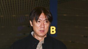 홍명보, 2026 북중미 월드컵 조 추첨 참석차 미국으로 출국