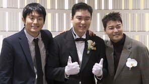 전현무, 이장우 결혼식서 인생 첫 주례 도전…“잠 설쳤다” 토로