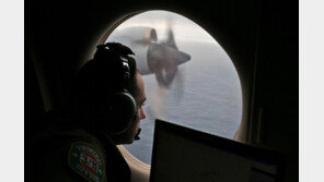 “굿나잇” 뒤 239명 사라져…기장 자살비행? 11년만에 수색 재개