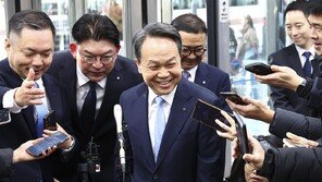 신한금융 진옥동 회장, 사실상 연임 성공