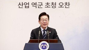 李 “매일 죽었다는 보고…소형사업장 산재사망 오히려 늘어”