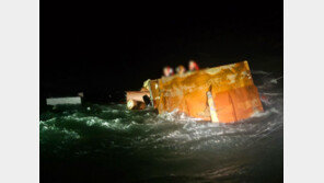 충남 태안서 어선 전복사고…7명 중 3명 실종, 1명 심정지