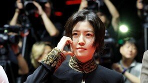 심은경 “부국제 ‘왕자님 룩’ 팬서비스? 신예은에게 오히려 감사”