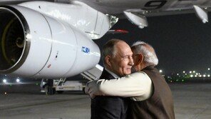 푸틴 방인 선물?…인도, 3조원대 러시아 ‘핵잠’ 임대 계약 최종 타결