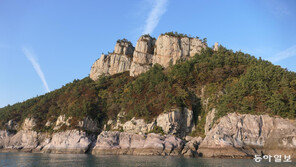 바다 위로 솟은 울산바위… 고흥 금강죽봉[여행스케치]