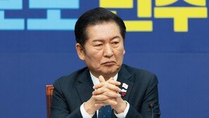 정청래, 1인 1표제 부결에 “중요한 건 꺾이지 않는 마음…여기서 포기 못 해”