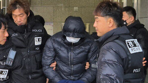 “계엄령 놀이다” 미화원 때리고 괴롭힌 양양군 공무원 구속