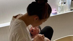 ‘이혼 후 둘째 출산’ 이시영 “1.9㎏ 태어난 딸, 드디어 3㎏…항상 방긋방긋”