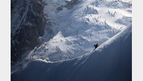 여자친구 정상에 두고 홀로 하산…6시간 방치 끝에 동사