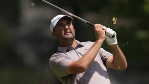 ‘3연패 도전’ 셰플러, ‘우즈 주최’ 히어로 월드 챌린지 3R 2위 도약