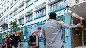 화재 참사후 첫 선거 홍콩, 정부 책임론속 투표율 하락 촉각