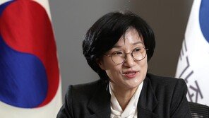 [단독]“男 군대가니 女도 가라는 식으로 여성징병제 문제 못풀어”