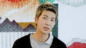 RM “BTS 해체 수만번 고민” 완전체 복귀 앞두고 속내 토로