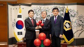 조희대 대법원장, 사랑의열매 희망2026나눔캠페인에 성금 전달