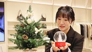 스노볼로 크리스마스 분위기 더해요