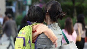 영어유치원 ‘4·7세 고시’ 금지 법안 교육위 통과…내년 6월 시행