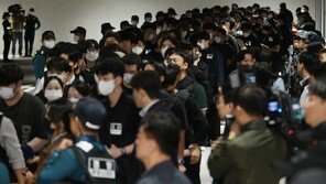 ‘캄보디아서 송환’ 보이스피싱 조직원 중 46명 첫 재판