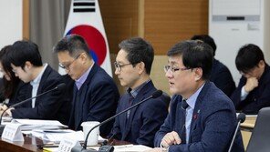 “신규 원전 건설, 여론조사-토론으로 결정”