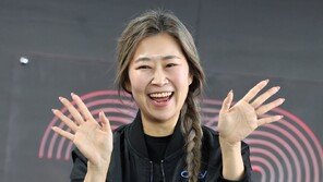 ‘케데헌’ 매기 강 감독, 옥관문화훈장 수훈…‘대한민국 콘텐츠대상’