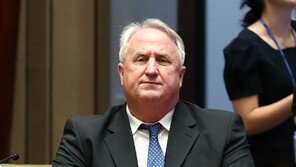 [속보]국힘 인요한 비례대표 의원직 사퇴 “본업 돌아갈 것”