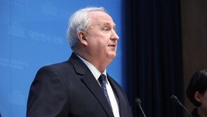 송언석 “인요한 의원직 사퇴, 안타깝지만 존중…뜻 잊지 않을 것”